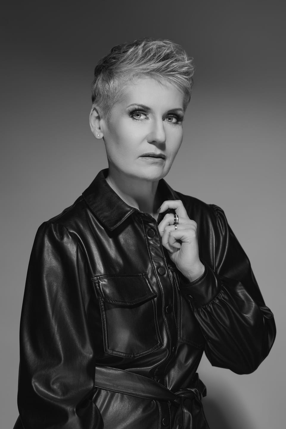 I am not photogenic.